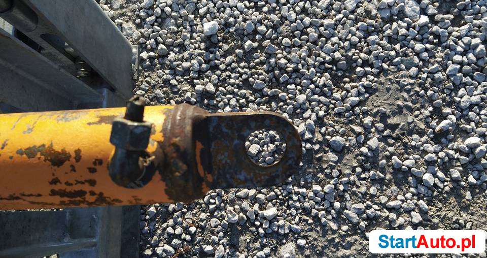 1503560-u30-silownik-14-hyd-1803-kielce-sprzedam-524882598