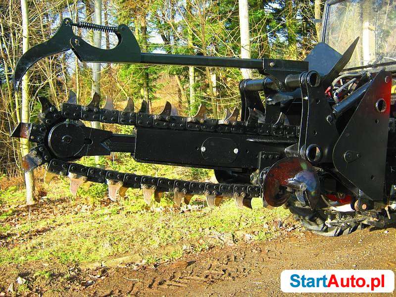 koparki-lancuchowe-napedzane-z-ciagnika-izdebki-399468862-1