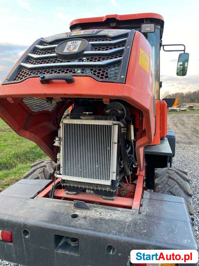 ladowarka-kolowa-rzasnia-538019789