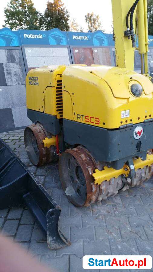 mini-koparka-jcb-wozidlo-walec-gdow-534900893