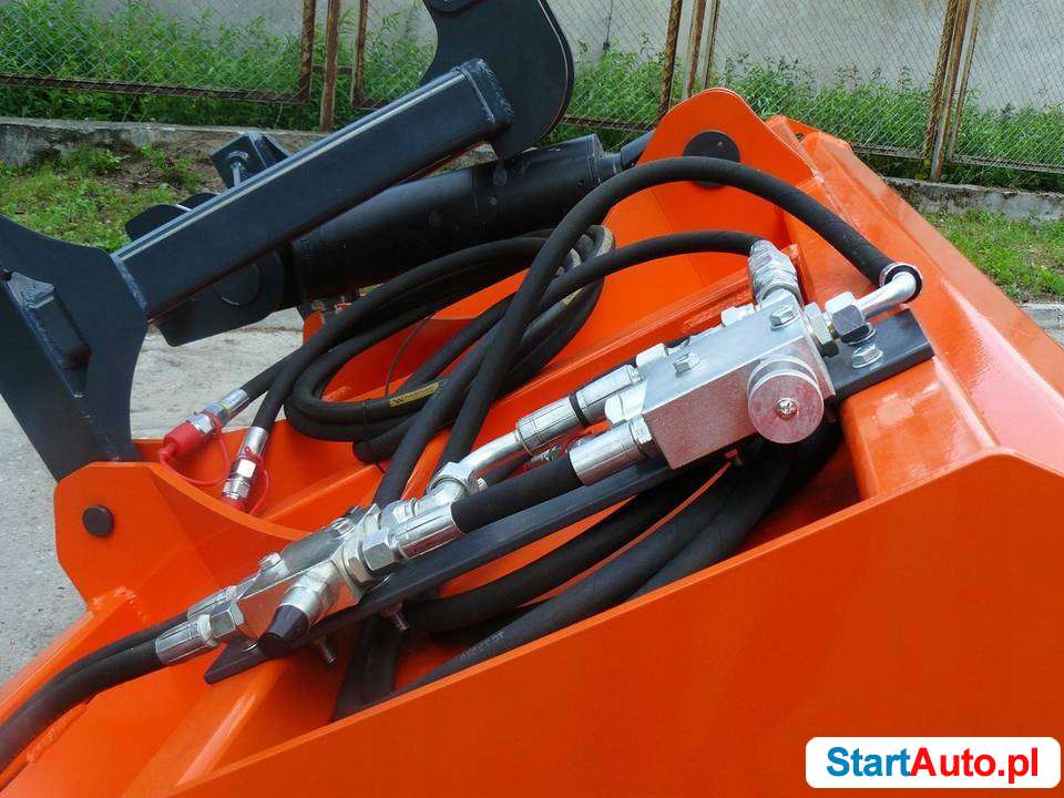 posypywarka-samozaladowcza-do-piasku-soli-pss-czestochowa-540343882