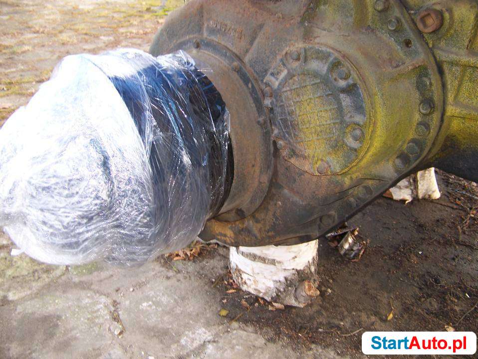 reduktory-zwolnice-spycharki-t130-t170-kpl-sprzedam-532516986