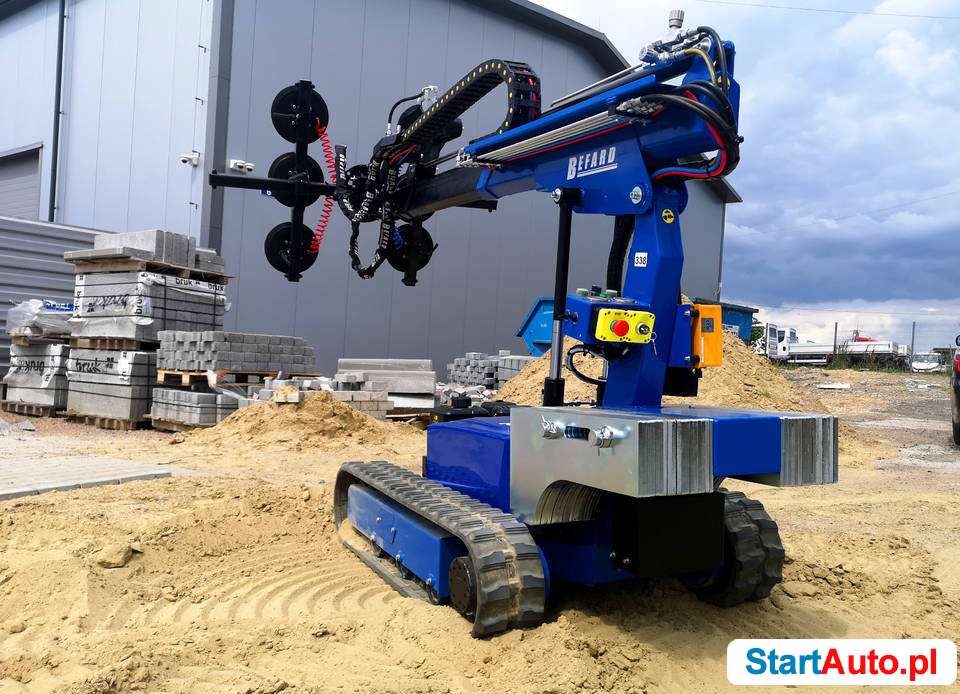 robot-prozniowy-na-gasienicach-gasiennice-522177215