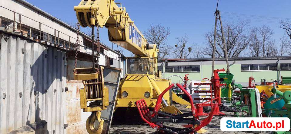 saturn-25-dzwig-samojezdny-maszyny-budowlane-533061987