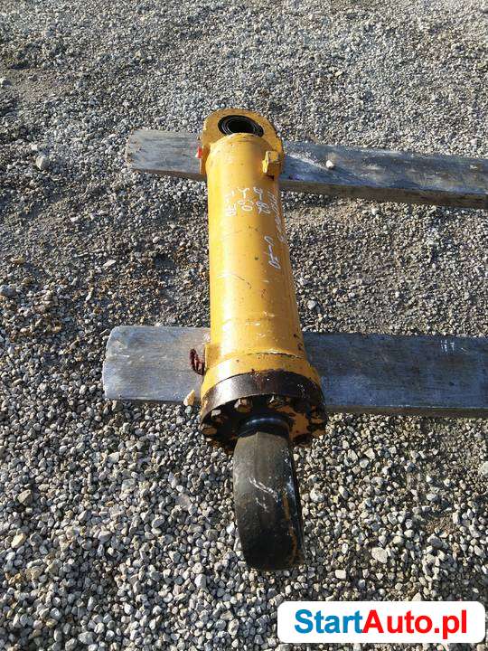 silownik-liebherr-a-r-906-914-916-900-904-d82-kielce-524569368