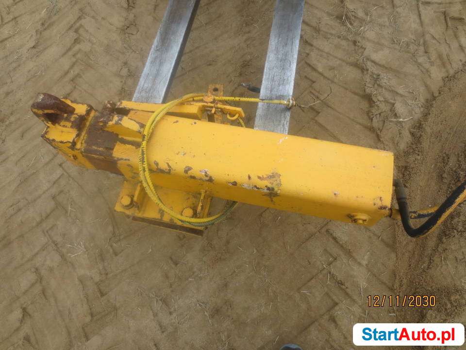 zaczep-ladowarka-jcb-buk-541328148-1